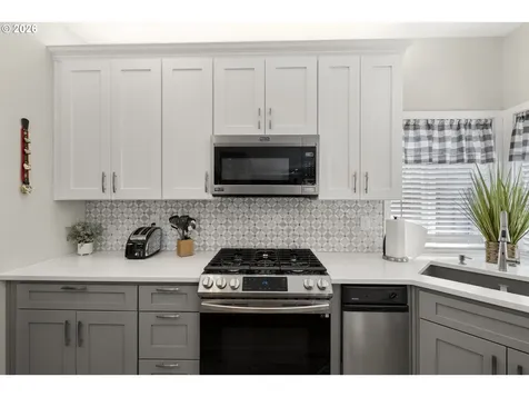 2471 NE Lindsey Drive Hillsboro OR 97124