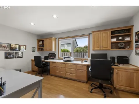 2471 NE Lindsey Drive Hillsboro OR 97124