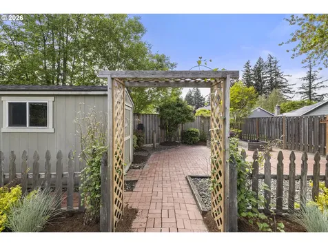 2471 NE Lindsey Drive Hillsboro OR 97124