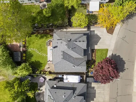 2471 NE Lindsey Drive Hillsboro OR 97124