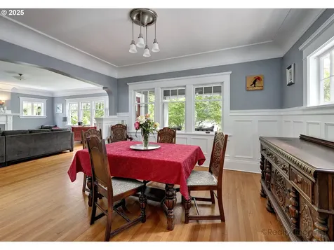 2333 NE 25th Avenue Portland OR 97212