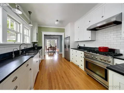 2333 NE 25th Avenue Portland OR 97212