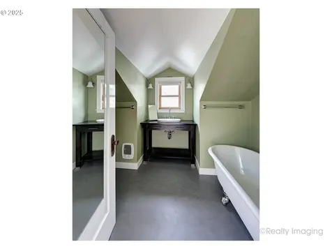2333 NE 25th Avenue Portland OR 97212