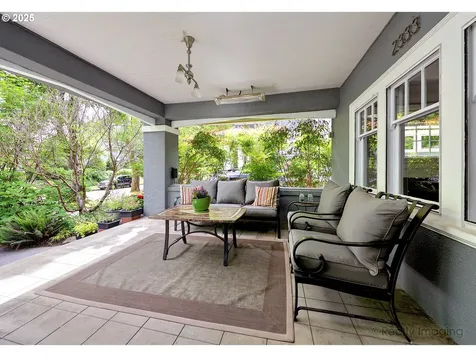 2333 NE 25th Avenue Portland OR 97212