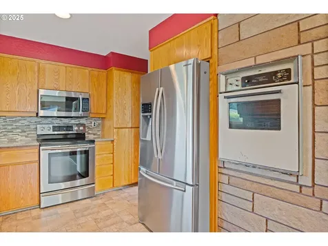 1617 Susan Avenue Longview WA 98632