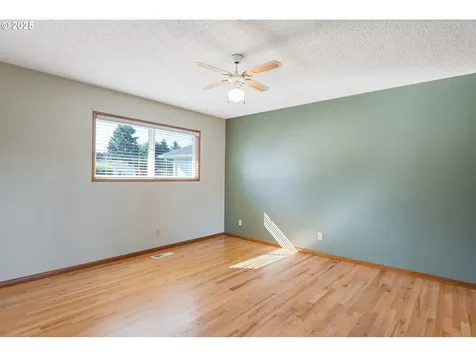 1617 Susan Avenue Longview WA 98632