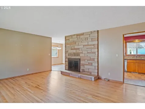 1617 Susan Avenue Longview WA 98632