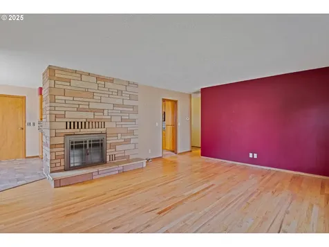 1617 Susan Avenue Longview WA 98632