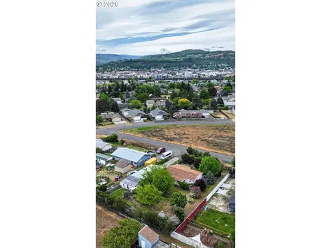604 D Street Dallesport WA 98617