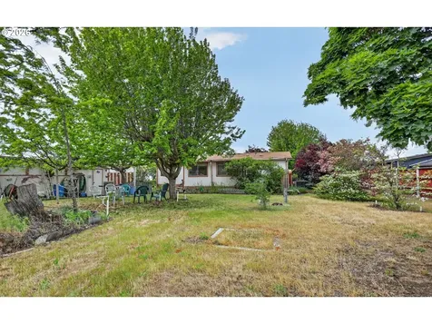 604 D Street Dallesport WA 98617