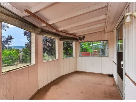 604 D Street Dallesport WA 98617