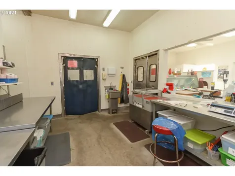 2210 N Main Avenue Tillamook OR 97141