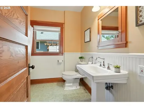 2537 NE 50th Avenue Portland OR 97213