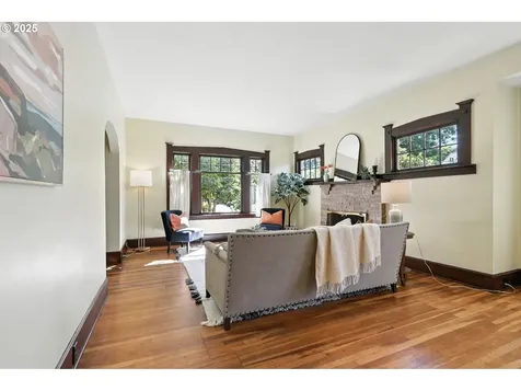 2537 NE 50th Avenue Portland OR 97213