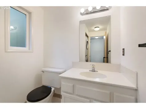 4880 SW Scholls Ferry Road Portland OR 97225