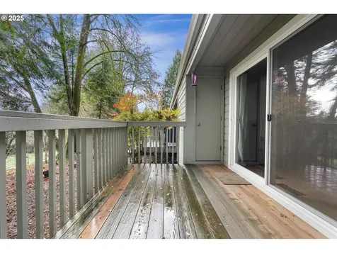 4880 SW Scholls Ferry Road Portland OR 97225