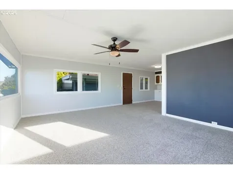 5422 Portland Road NE Salem OR 97305