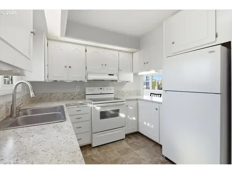 5422 Portland Road NE Salem OR 97305