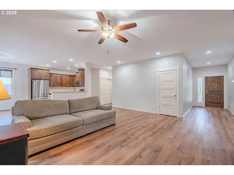2156 SW 14th Drive Gresham OR 97080
