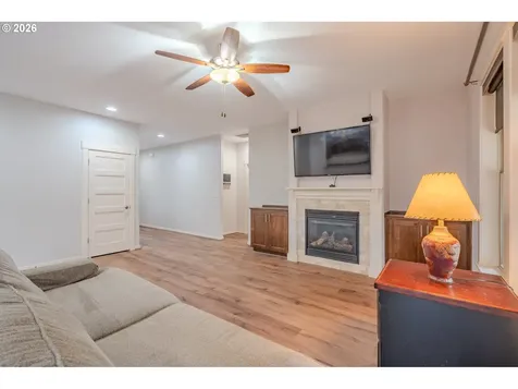 2156 SW 14th Drive Gresham OR 97080