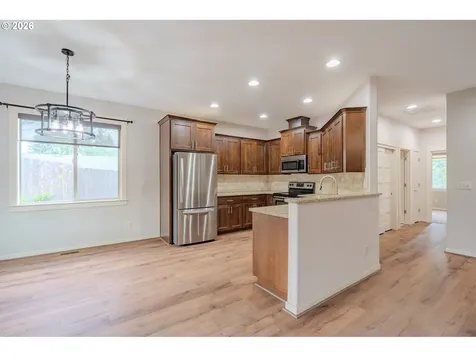 2156 SW 14th Drive Gresham OR 97080