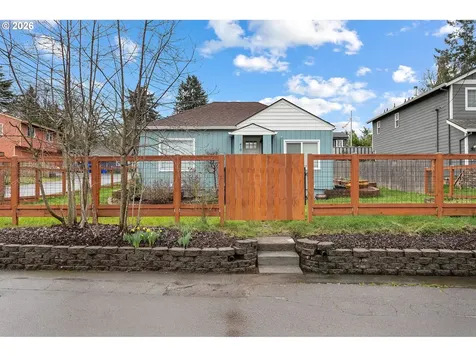418 Dewey Street Oregon City OR 97045