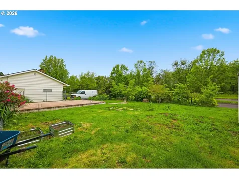 195 E 25th Avenue Eugene OR 97405