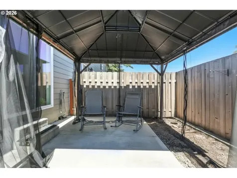 16994 University Avenue Sandy OR 97055
