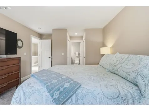 16994 University Avenue Sandy OR 97055