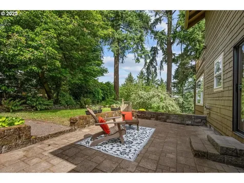 7005 SE Pine Street Portland OR 97215
