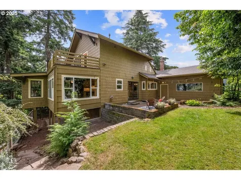 7005 SE Pine Street Portland OR 97215