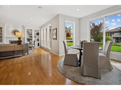 2835 NW Lacamas Drive Camas WA 98607