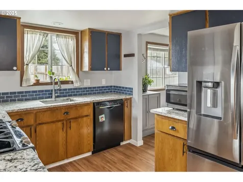 922 NE Lovell Street Hillsboro OR 97124