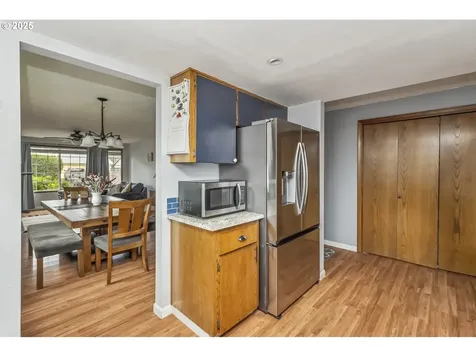 922 NE Lovell Street Hillsboro OR 97124