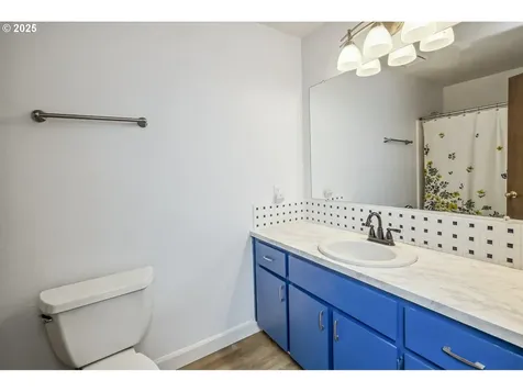 922 NE Lovell Street Hillsboro OR 97124