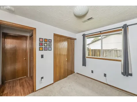 922 NE Lovell Street Hillsboro OR 97124