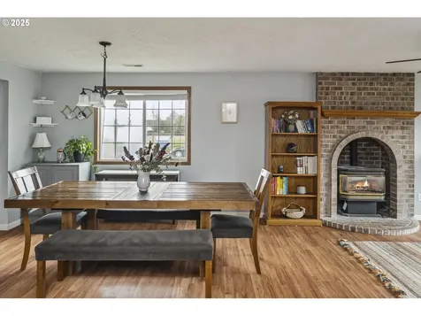 922 NE Lovell Street Hillsboro OR 97124