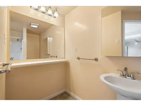 10507 SE 2nd Street Vancouver WA 98664
