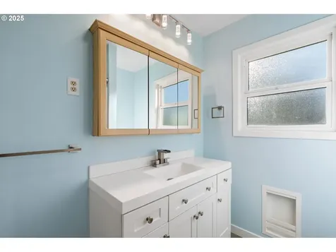 10507 SE 2nd Street Vancouver WA 98664