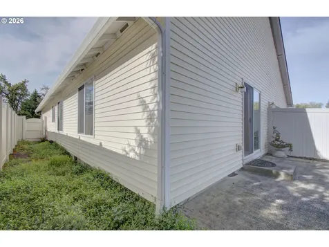 2004 NW 12th Street Battle Ground WA 98604