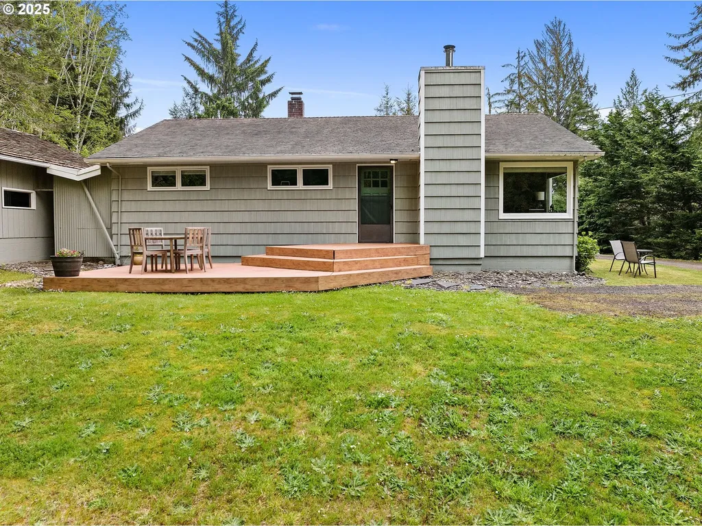 92757 Claremont Road Astoria OR 97103