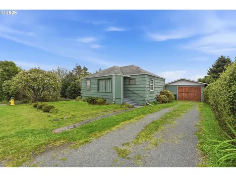 116 Fink Street Coos Bay OR 97420