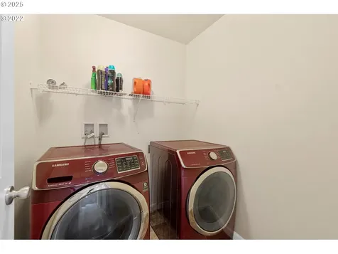 1990 NW 21st Street Mcminnville OR 97128
