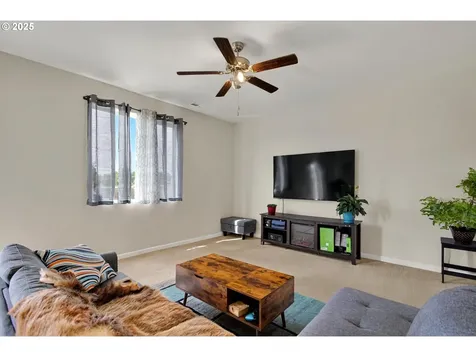 1990 NW 21st Street Mcminnville OR 97128