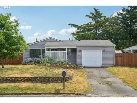 7816 SE 103rd Avenue Portland OR 97266