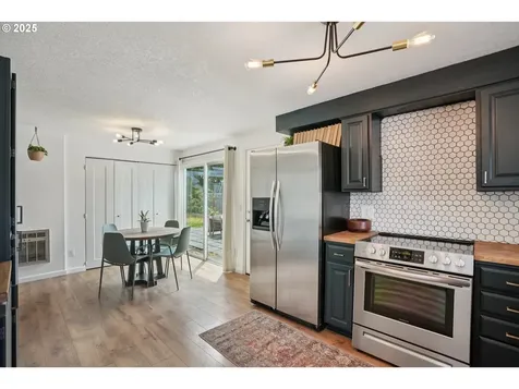 7816 SE 103rd Avenue Portland OR 97266