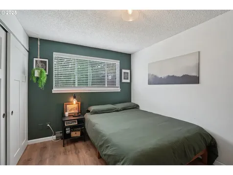 7816 SE 103rd Avenue Portland OR 97266