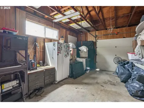 7816 SE 103rd Avenue Portland OR 97266
