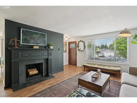7816 SE 103rd Avenue Portland OR 97266
