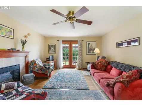 3606 SE Johnson Creek Boulevard Portland OR 97222